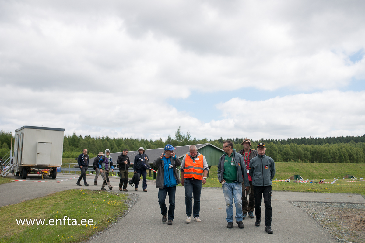 043 RGBs going to have a look